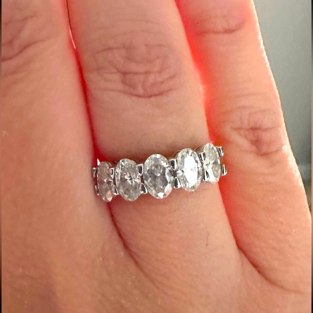 Moissanite diamond ring